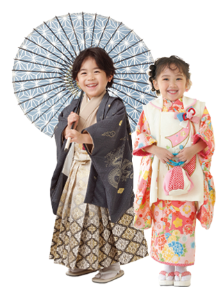 ラフニの着物を着た七五三の姉妹